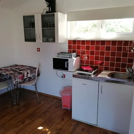 Apartment Studio Near Centar+free Parking